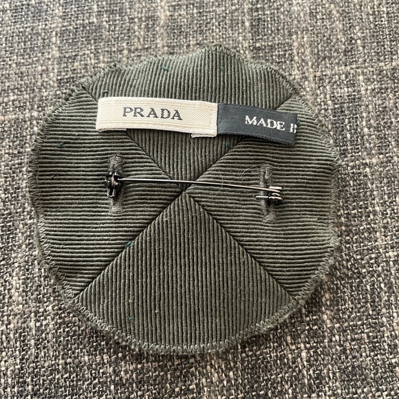 Prada brooch multi color pin - Picture 2 of 2